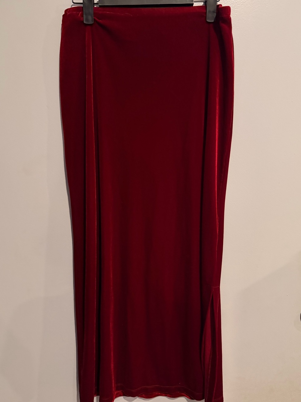 Impressions Lifestyle Red Velvet Maxi Skirt Medium Glam